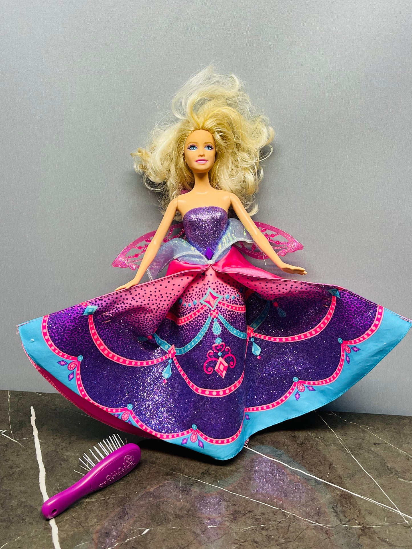Barbie Mariposa Catania Doll with Transforming Skirt and Wings