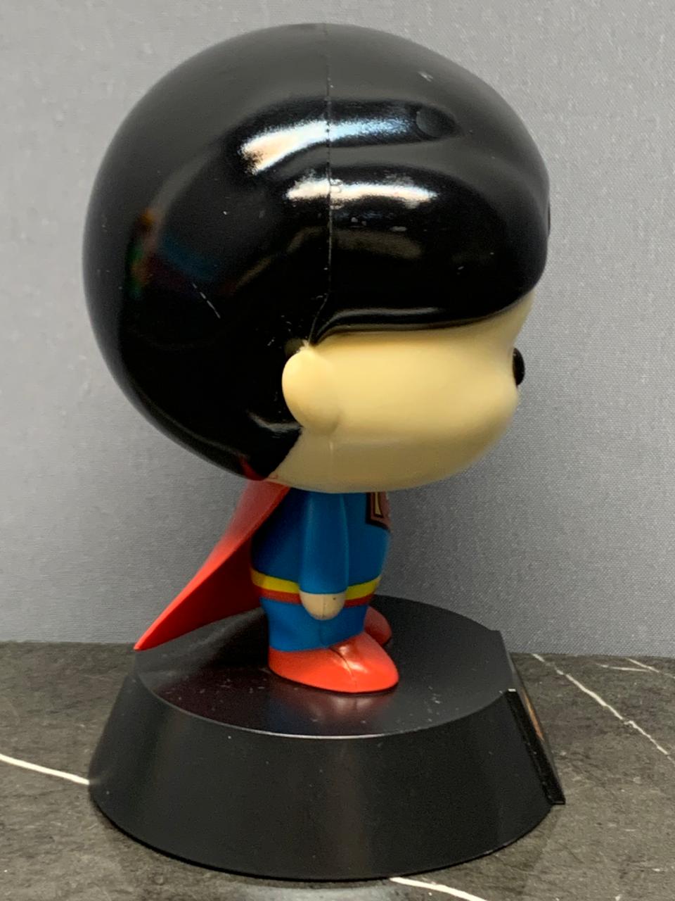 Superman Collectible Figure Light.