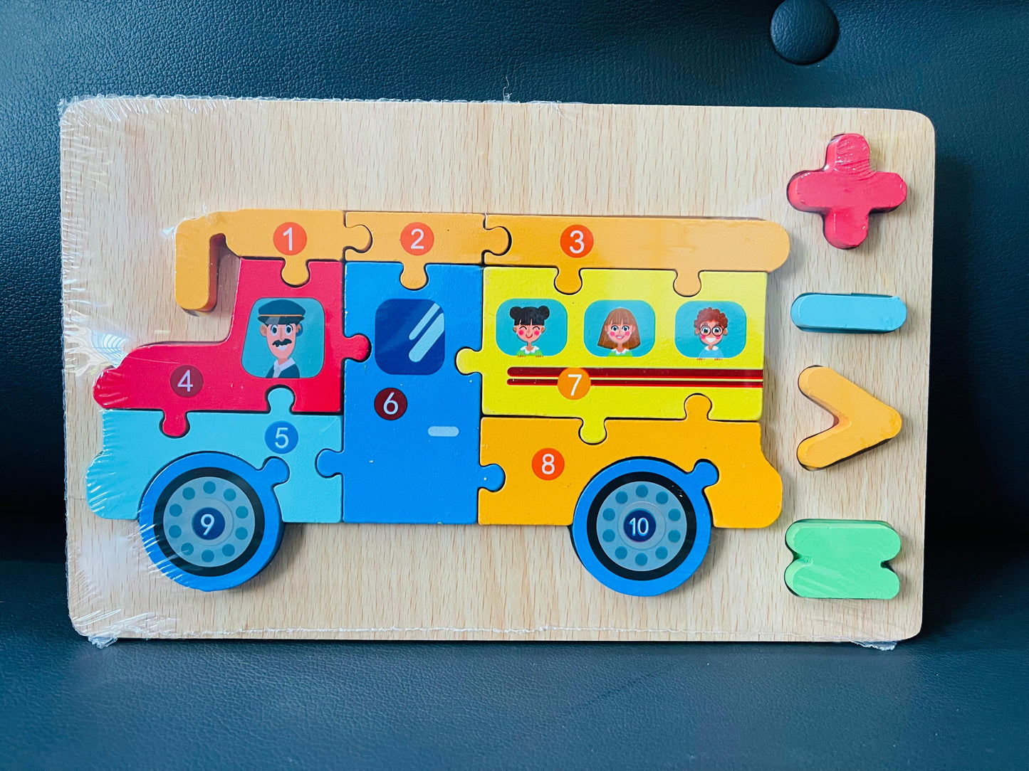 Extrokids Wooden Jigsaw Puzzle School Bus