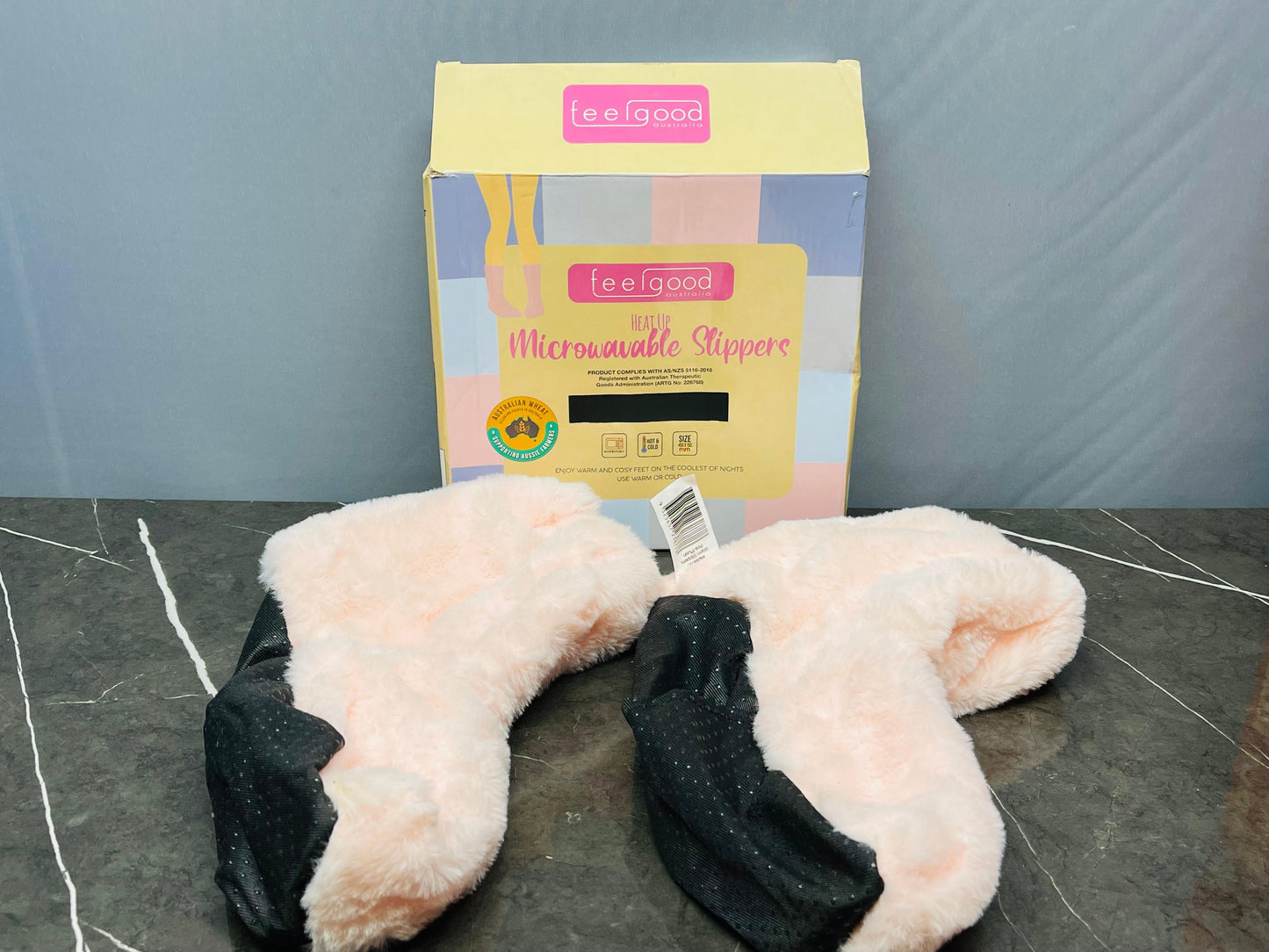 Feel good Microwavable Heat Up Slippers Pink. (new)
