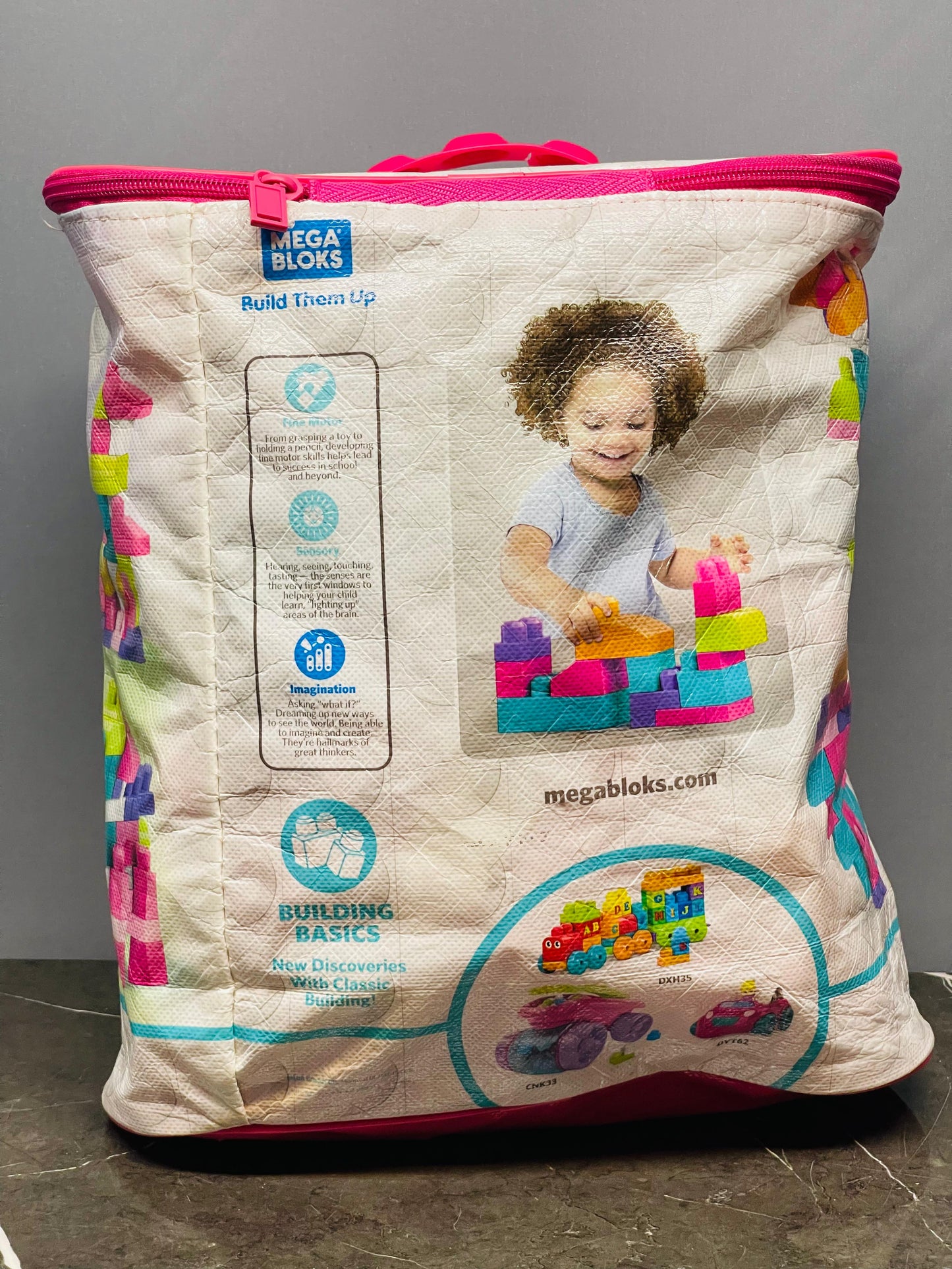 Fisher-Price Mega Blocks 80-Piece First Builders Building Bag Playset. (500 advance)