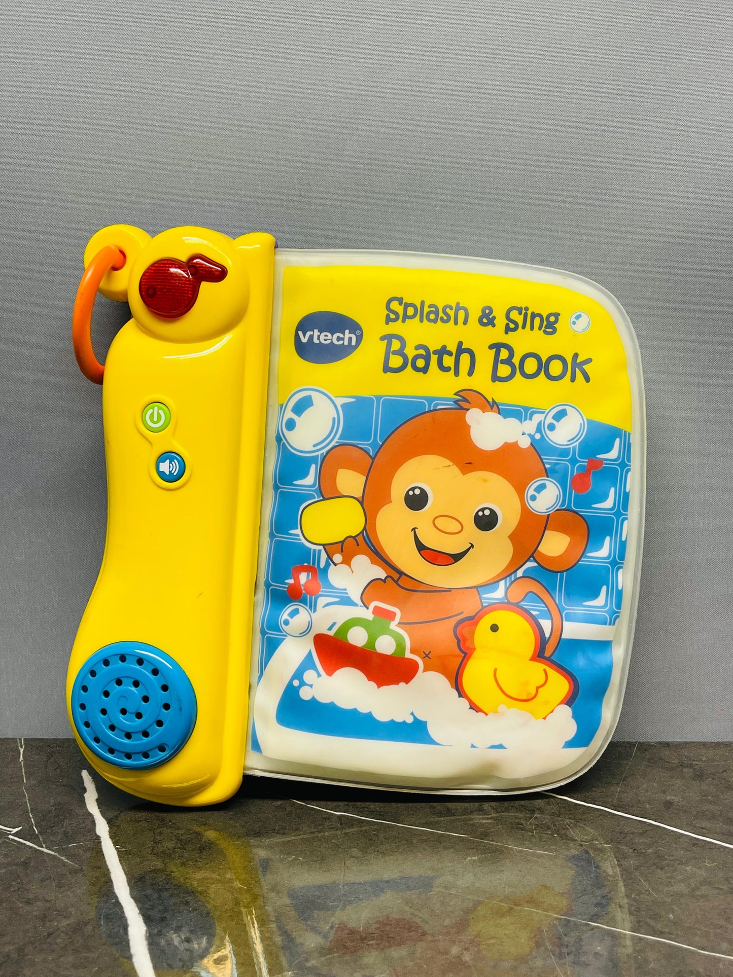Vtech Splash & Sing Bath Book.