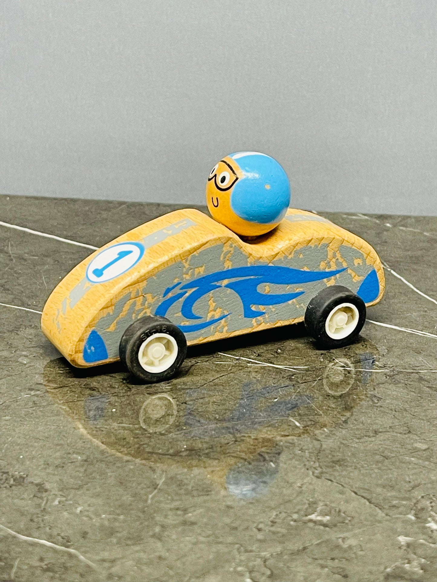 Pull Back Racing Car