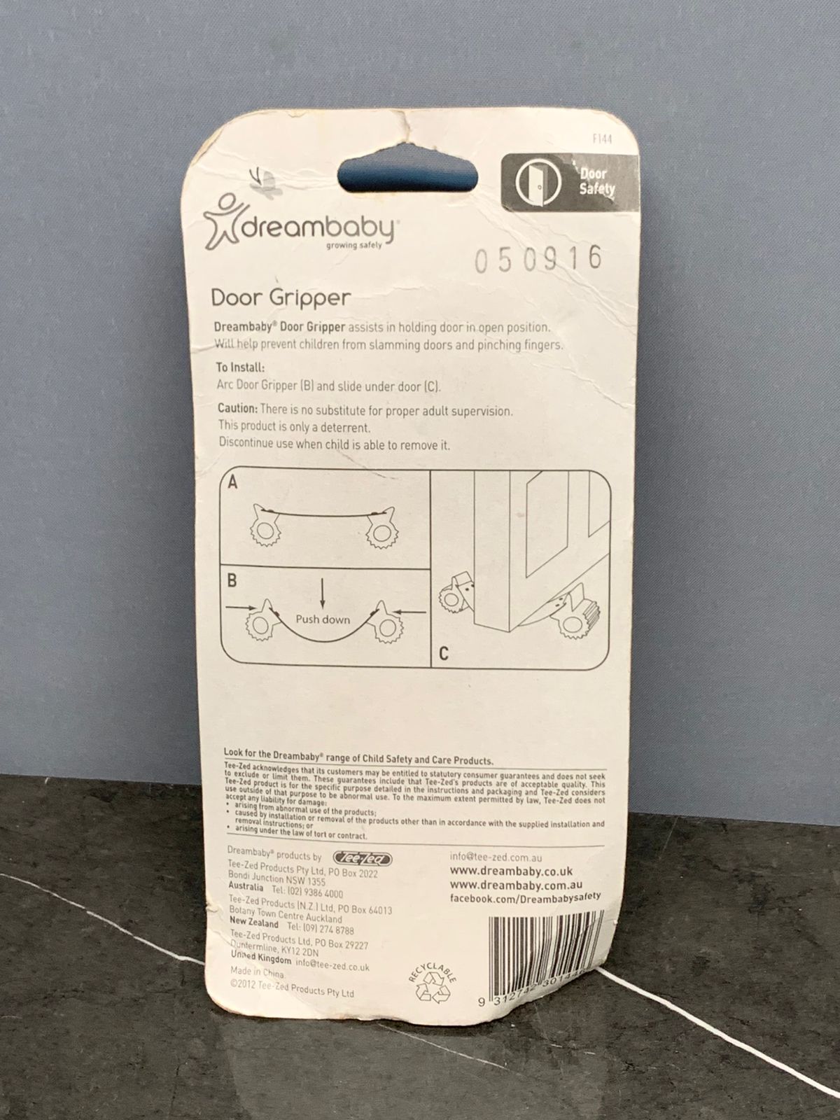 Dreambaby Door Gripper.