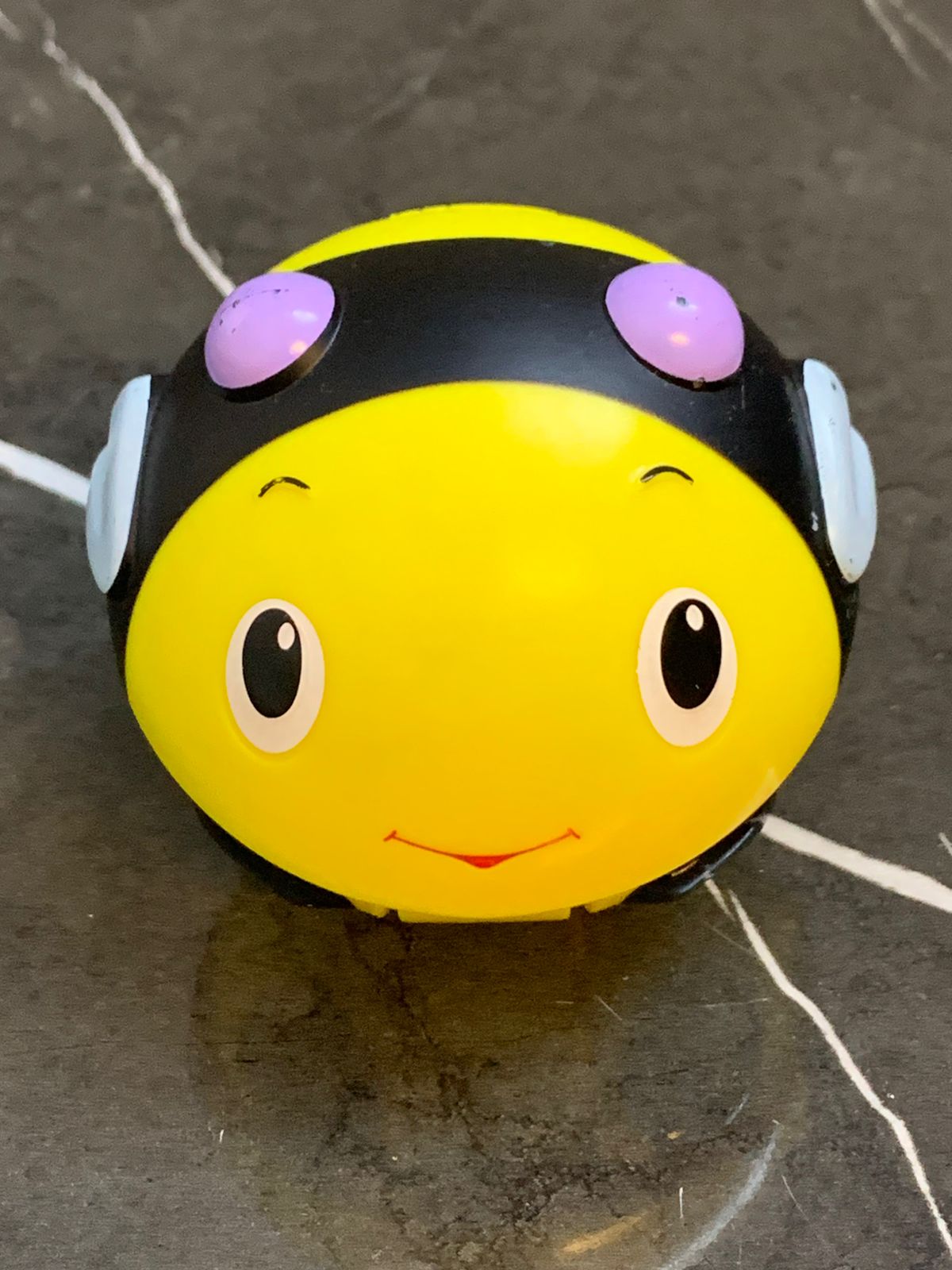 Bright Starts Having A Ball Giggables Bee. (Sounds not working)