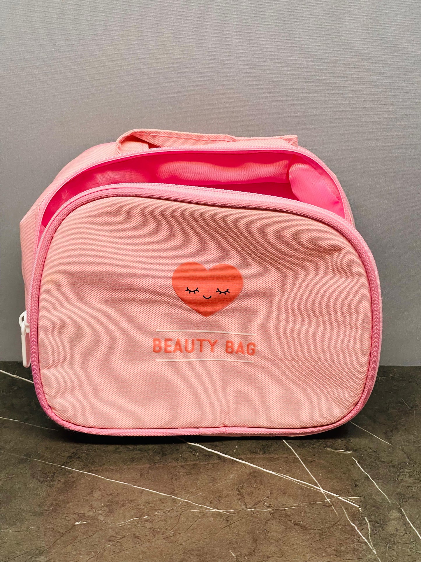 Pink "Beauty Bag". (9/10 condition)