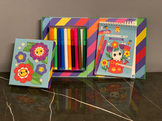 Tiger Tribe Colour Change Colouring Set – Garden Friends. (9.5/10 condition)