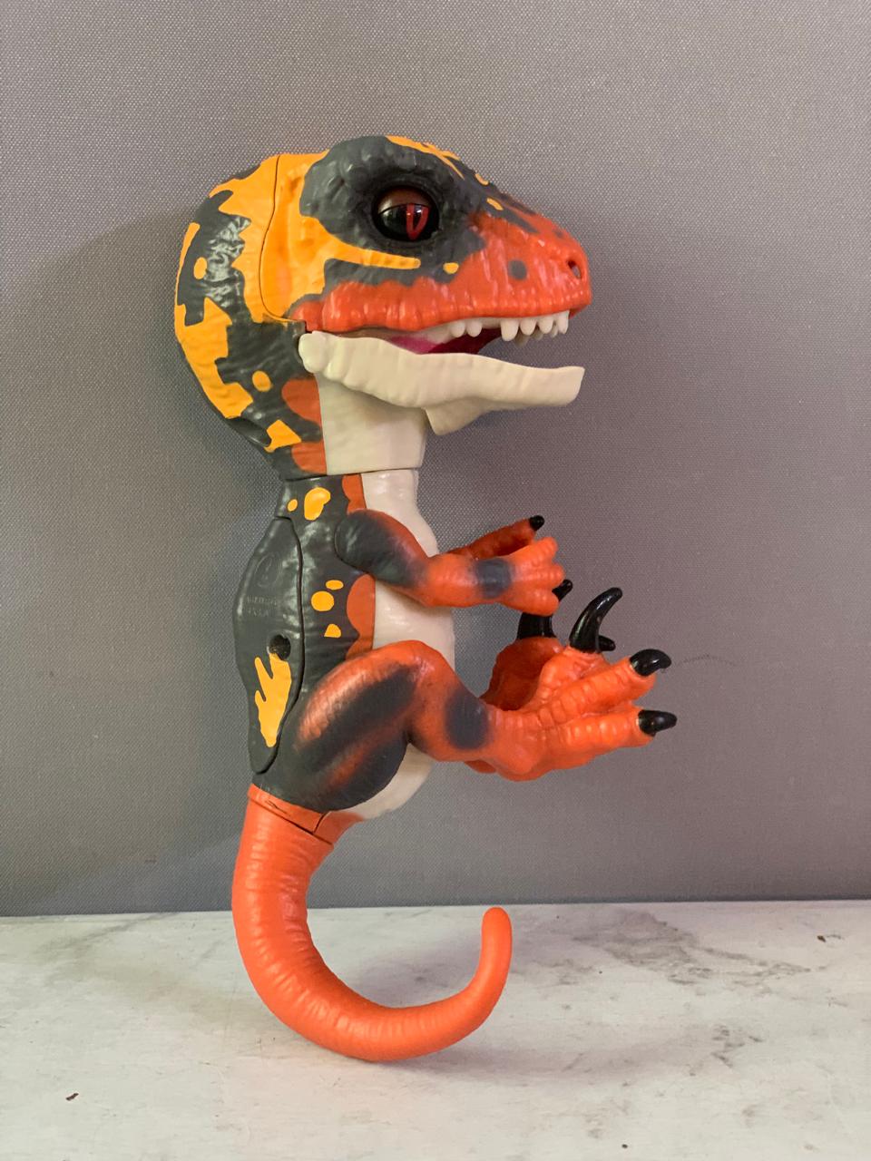 WowWee Untamed Raptor by Fingerlings - Blaze.(new batteries required) (Rs 200 advance)