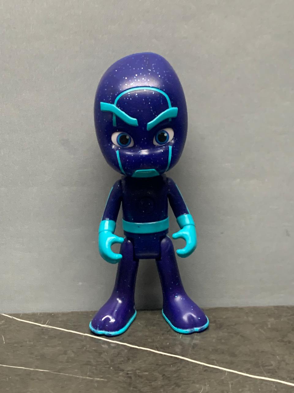 PJ Masks Deluxe Talking Figure - Night Ninja. (039Aa)
