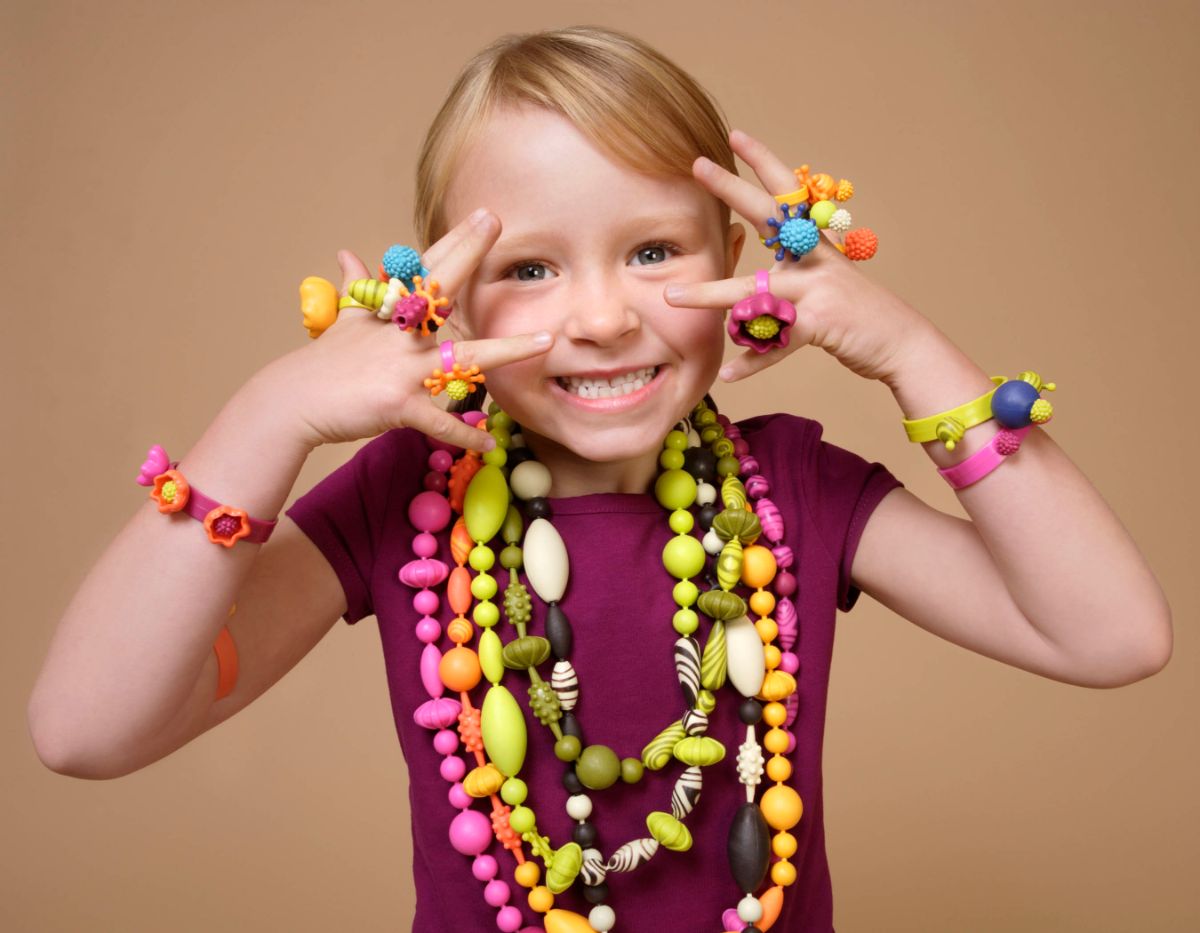 B. toys Pop-Arty! Jewelry Making Kit.(booked by maida)