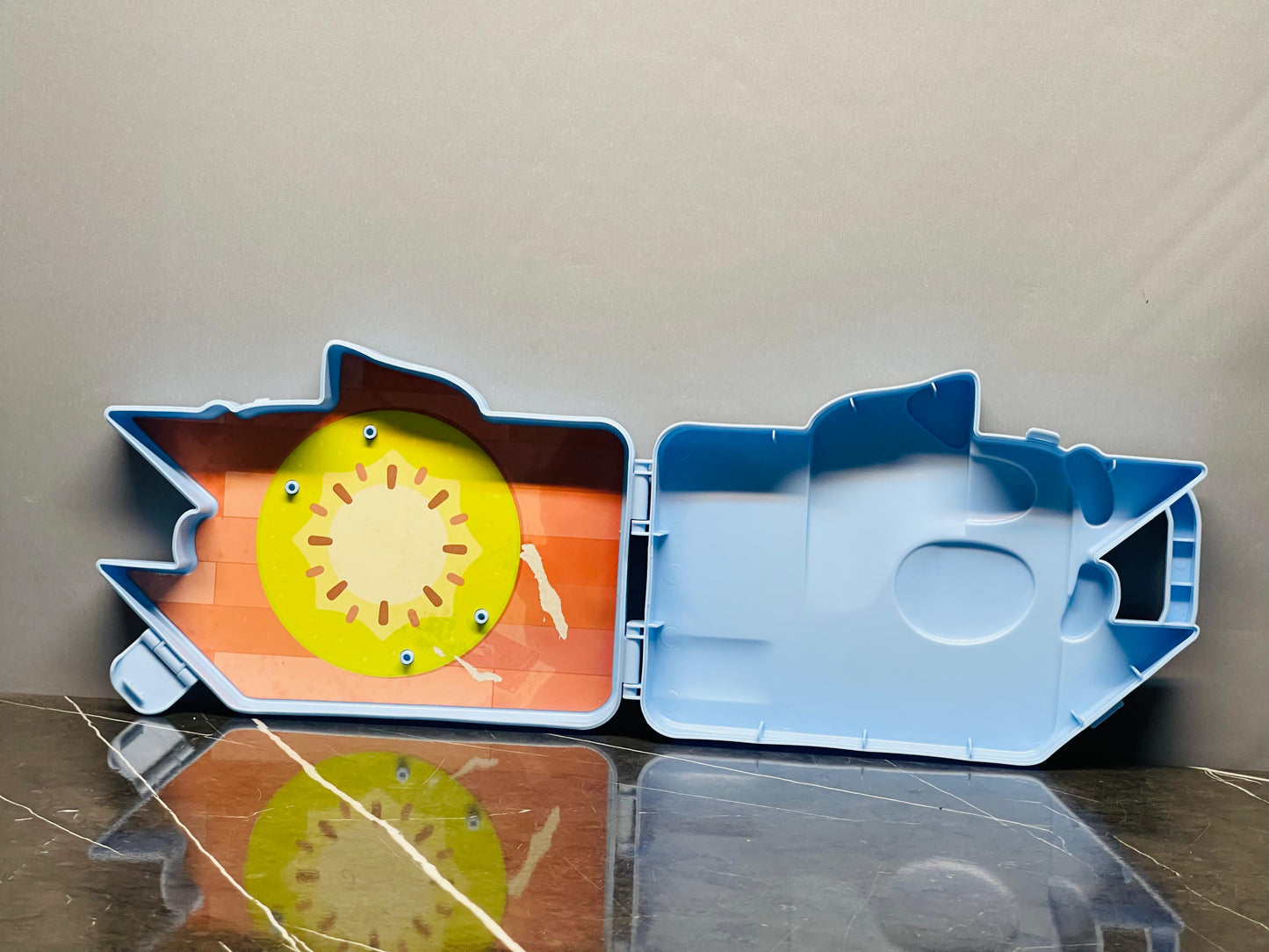 Bluey Play and Go Deluxe Collector Case.
