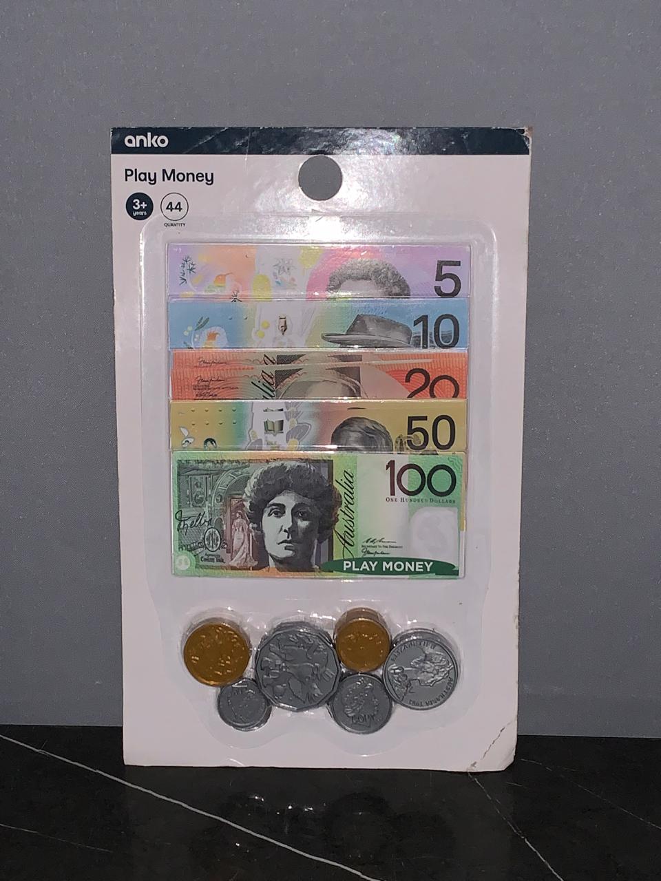 Anko Play Money. (New)