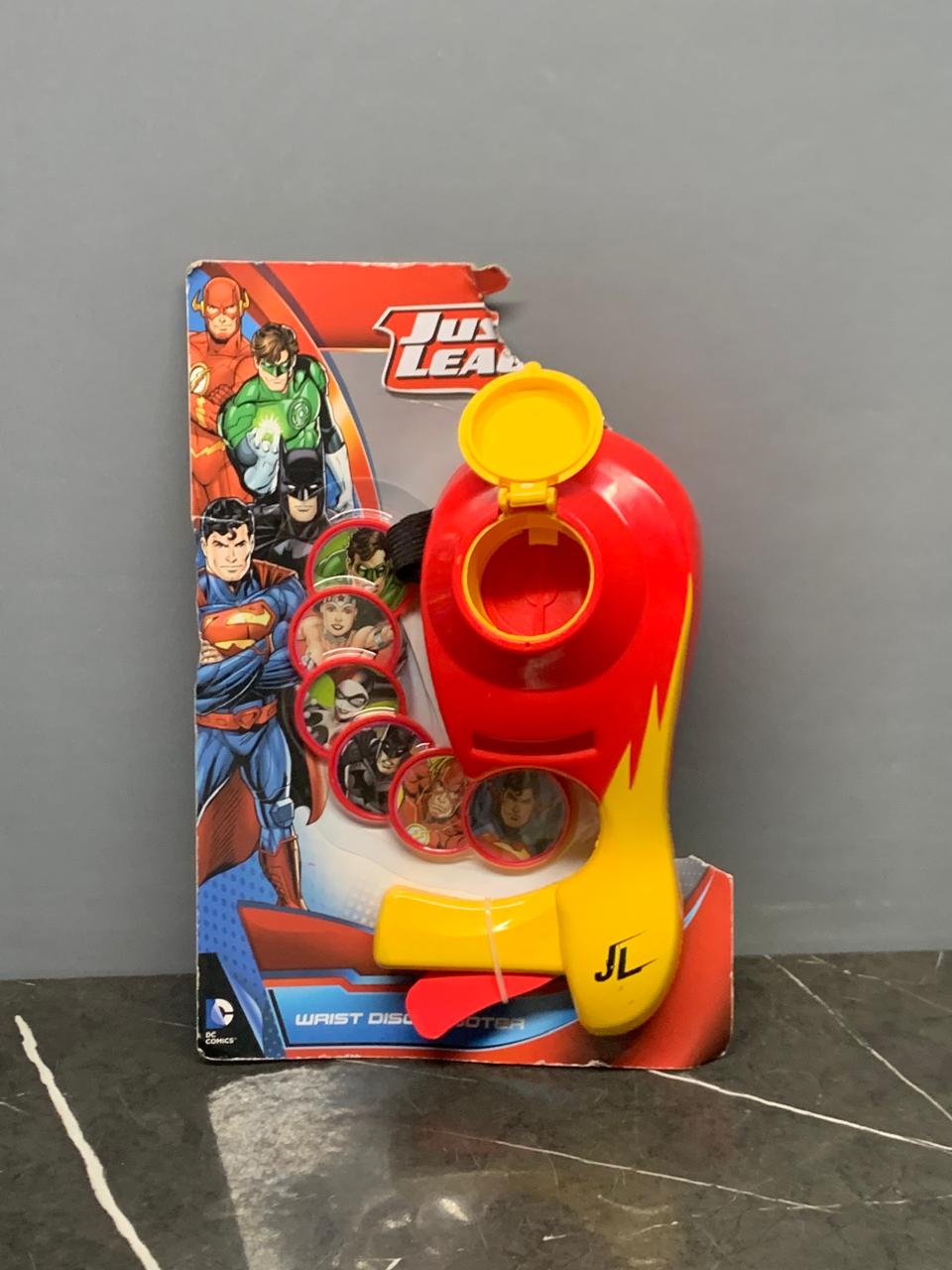 Justice League Wrist Disc Launcher Toy. (041Aa) (New)