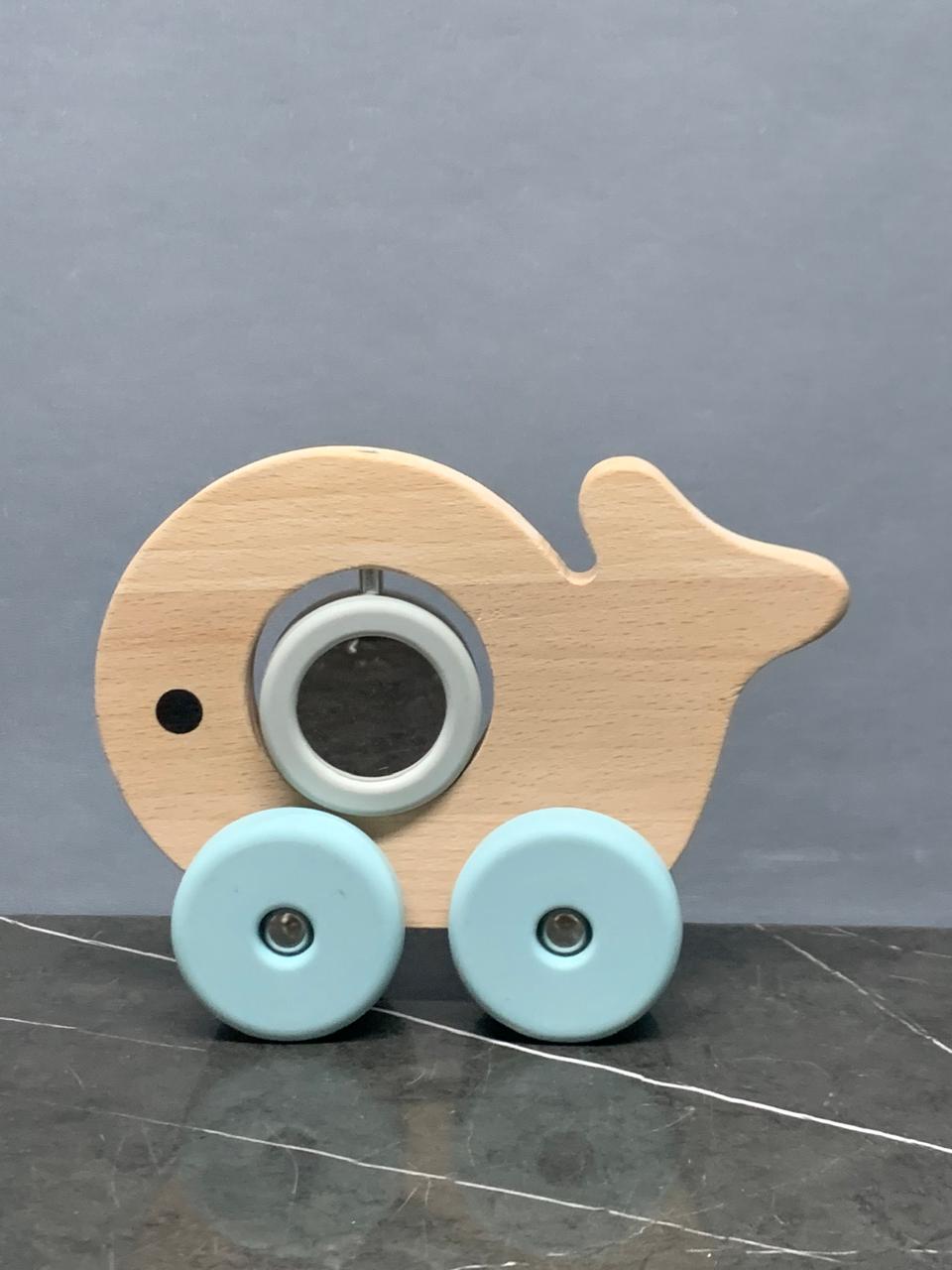 Baby Wooden Push Along Toy. (033Aa)