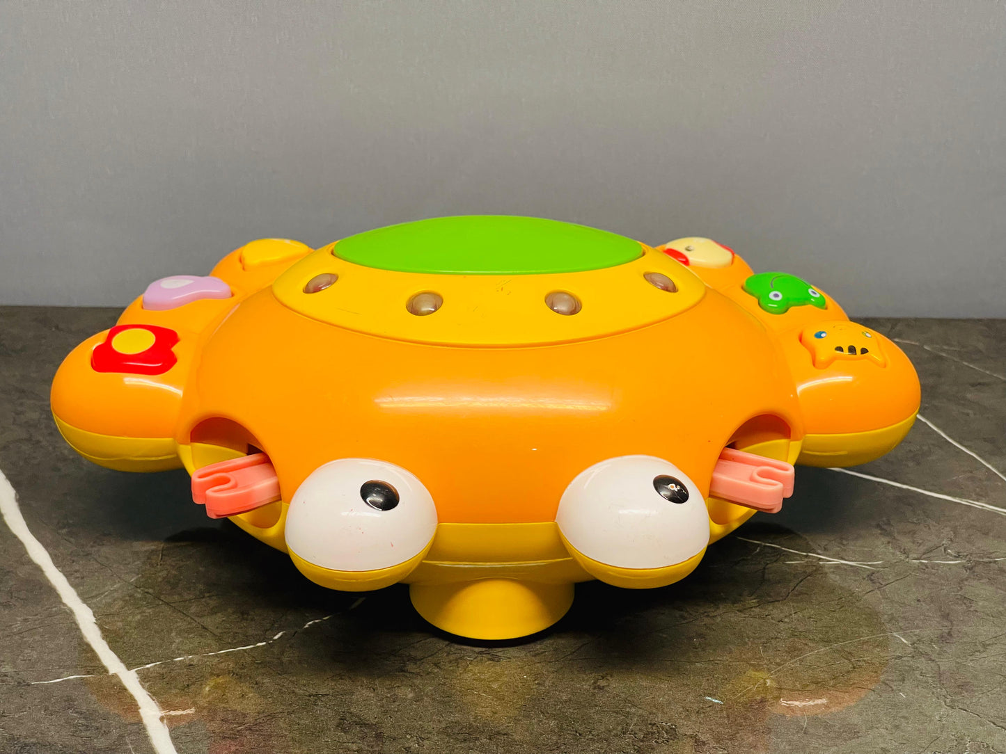 Interactive Crawling Crab Toy