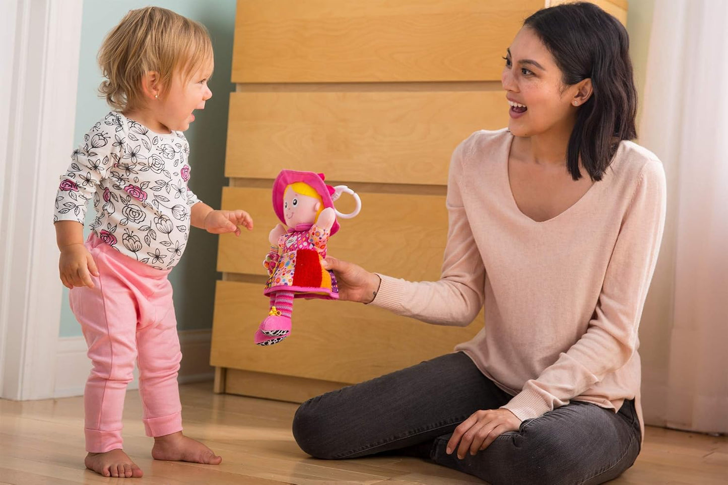 LAMAZE: My Friend Emily Play and Grow