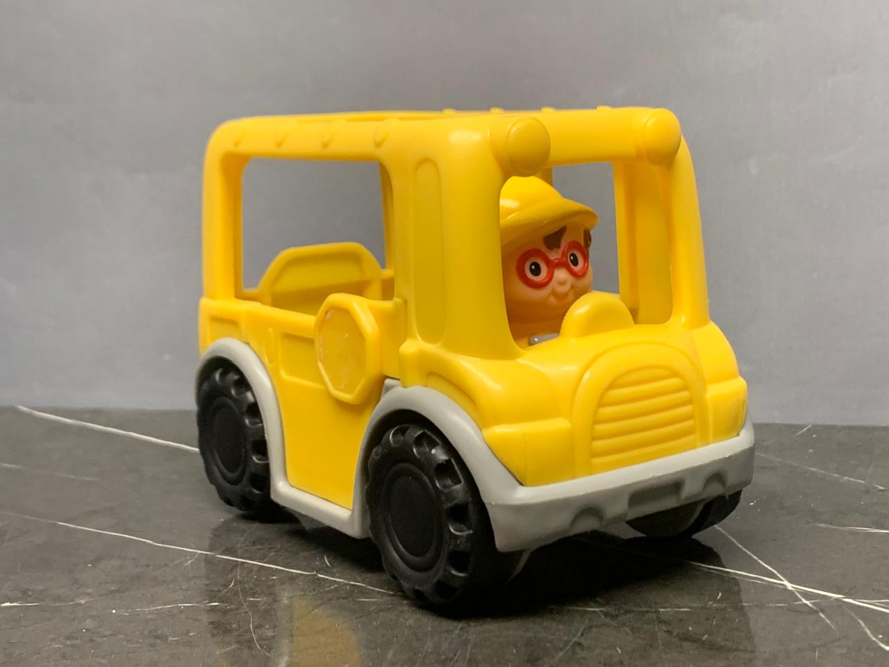 Fisher-Price Little People Big Yellow School Bus.