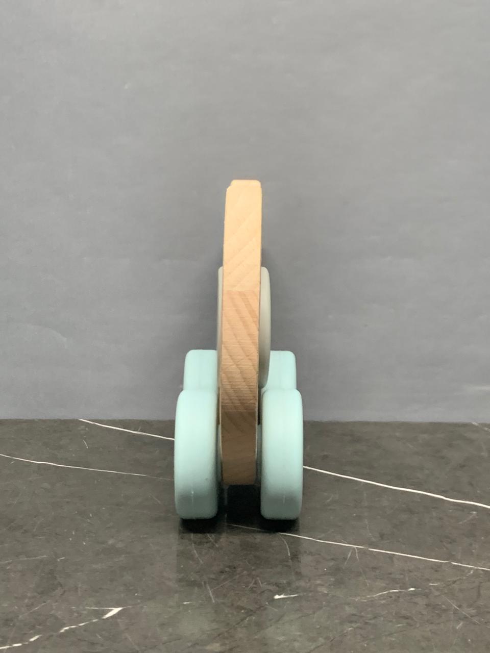 Baby Wooden Push Along Toy. (033Aa)