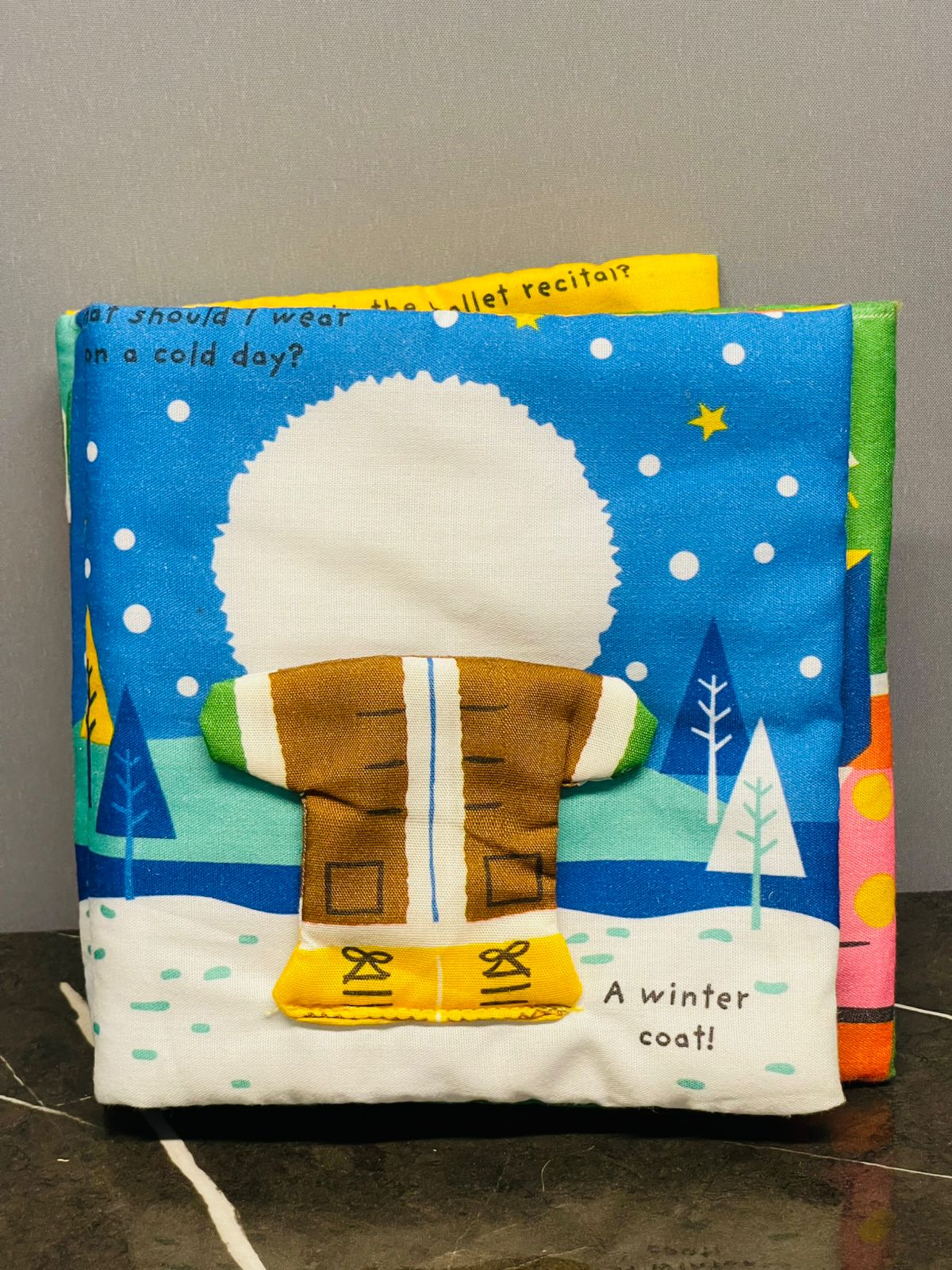Melissa And Doug Fabric Book - What Should I Wear.