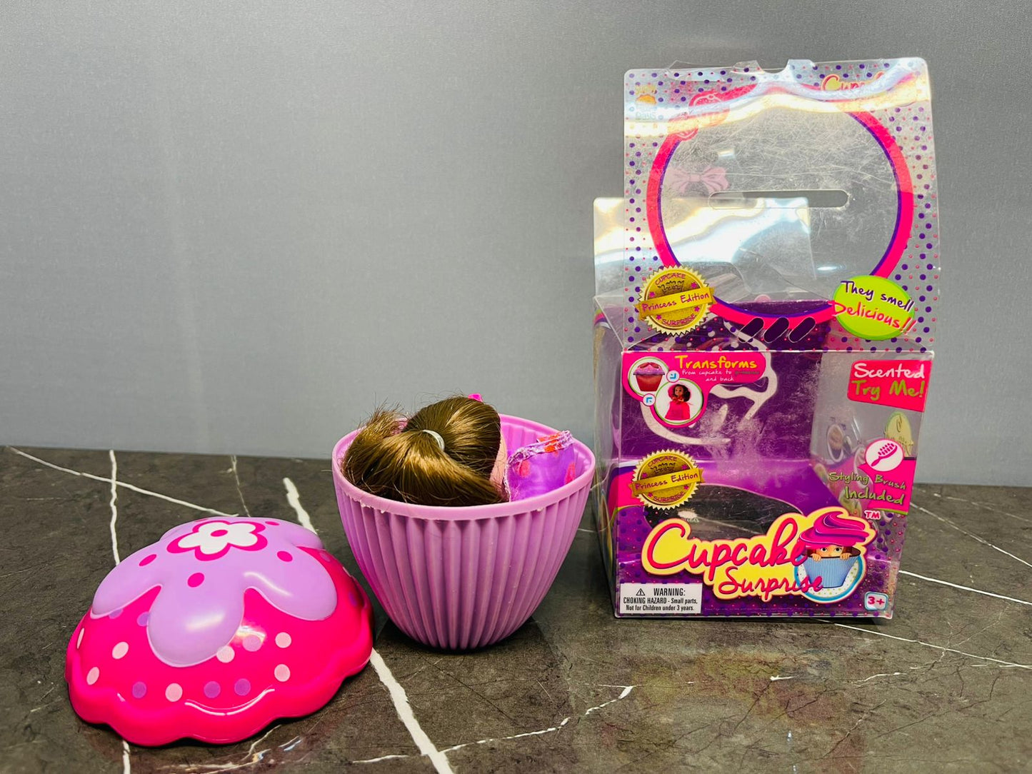 Cupcake Surprise Scented Princess Doll.