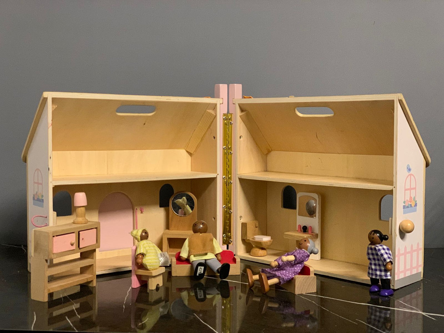 Mud Pie Kids Doll House Set. (Rs 500 advance)