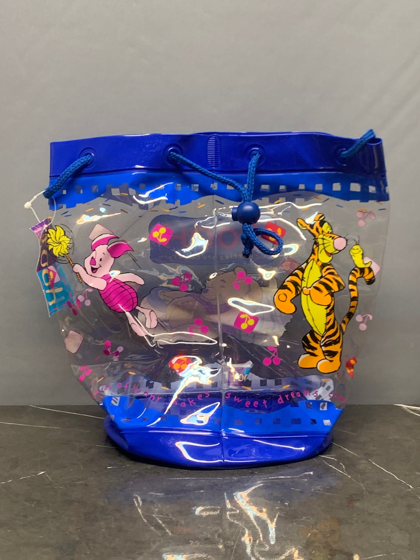 Winnie the Pooh drawstring bag (New). SKU:BXL-056