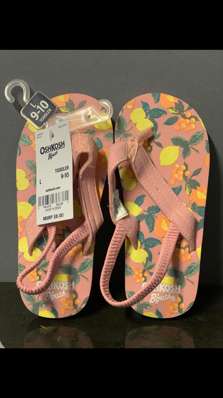 OshKosh B'gosh Lemont Flip Flops. (New) (Rs 250 advance)
