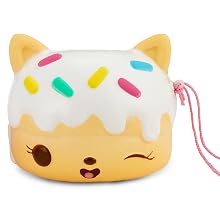 Num Noms Smooshcakes Scented Cat Squishy Toy.