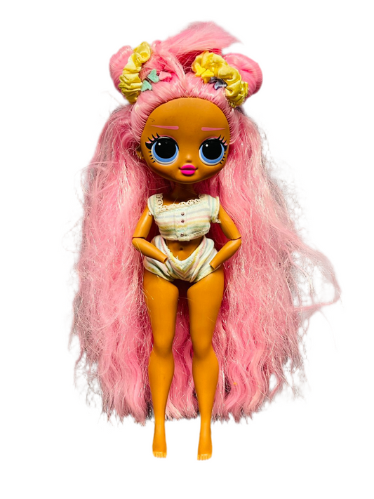 L.O.L Surprise OMG Sunshine Gurl Fashion Doll (broken hands)