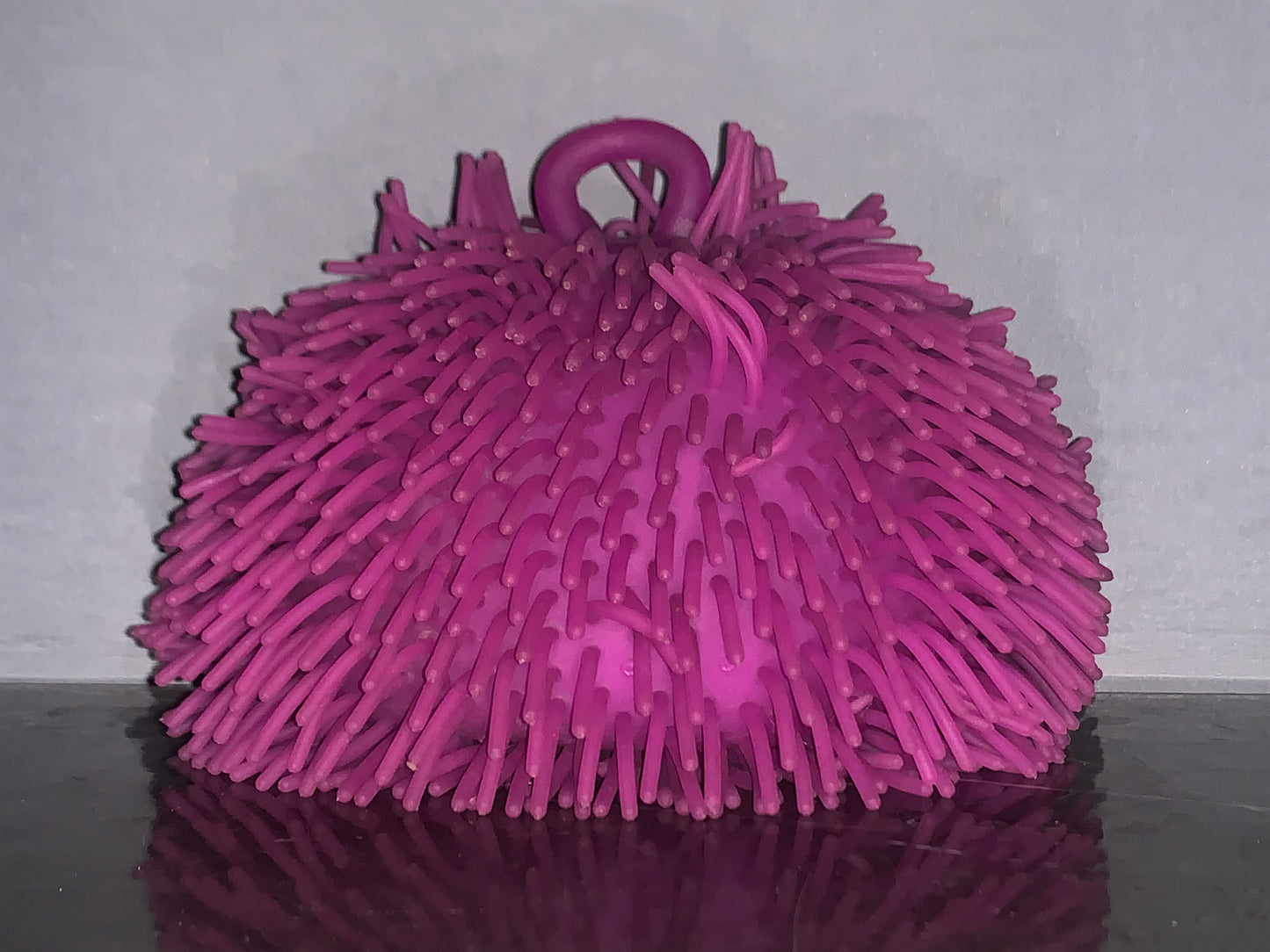 Shaky Friends Happy Face. SKU:BXL-109