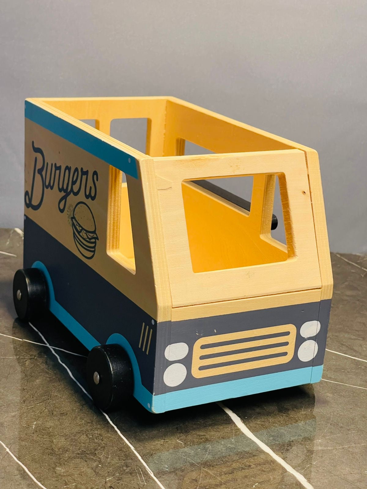 Wooden toy truck(9*7 inches)