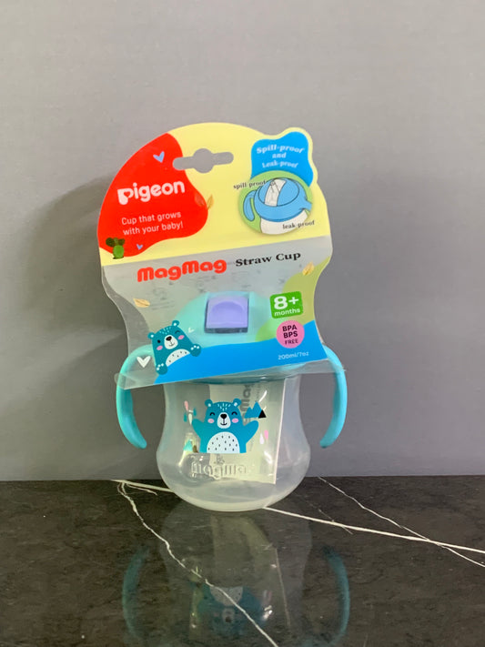 Pigeon MagMag straw cup (new)
