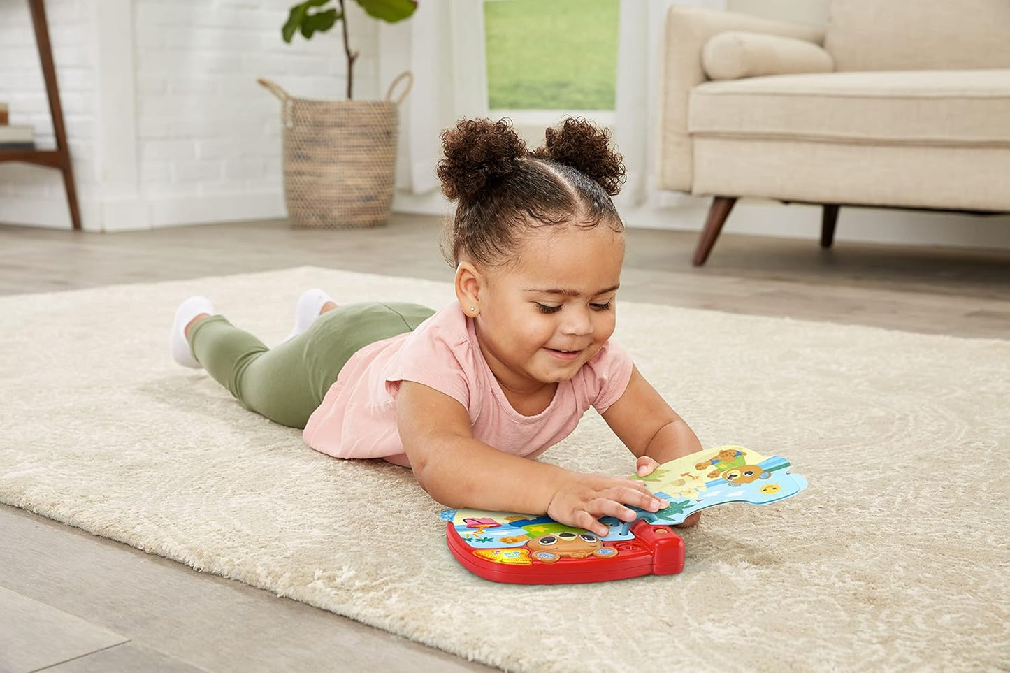 VTech Baby Four Seasons Dress-Up Book. SKU:BXL-066