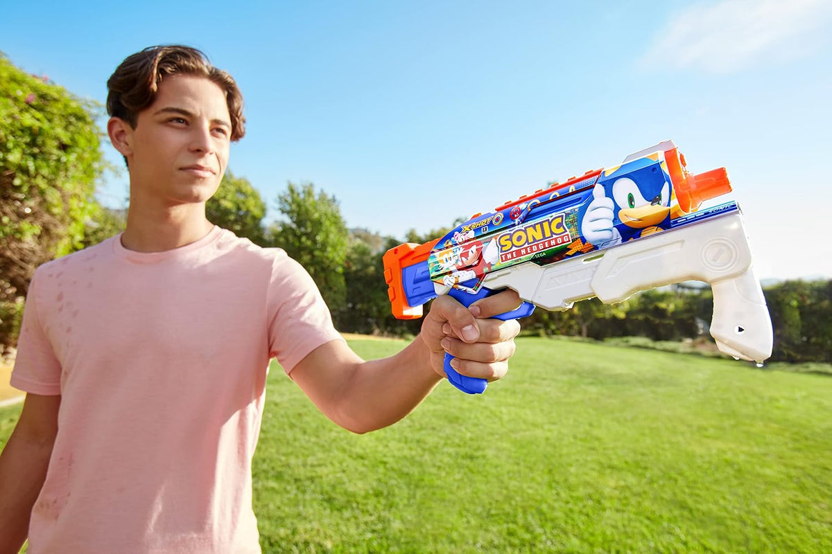 Zuru X-Shot Skins Hyperload Sonic the Hedgehog Water Blaster.&nbsp; (Rs 250 advance )
