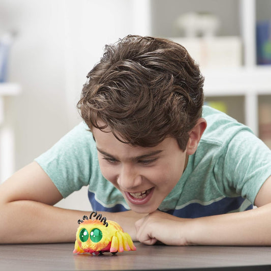 Yellies! Peeks Voice-Activated Spider Pet.