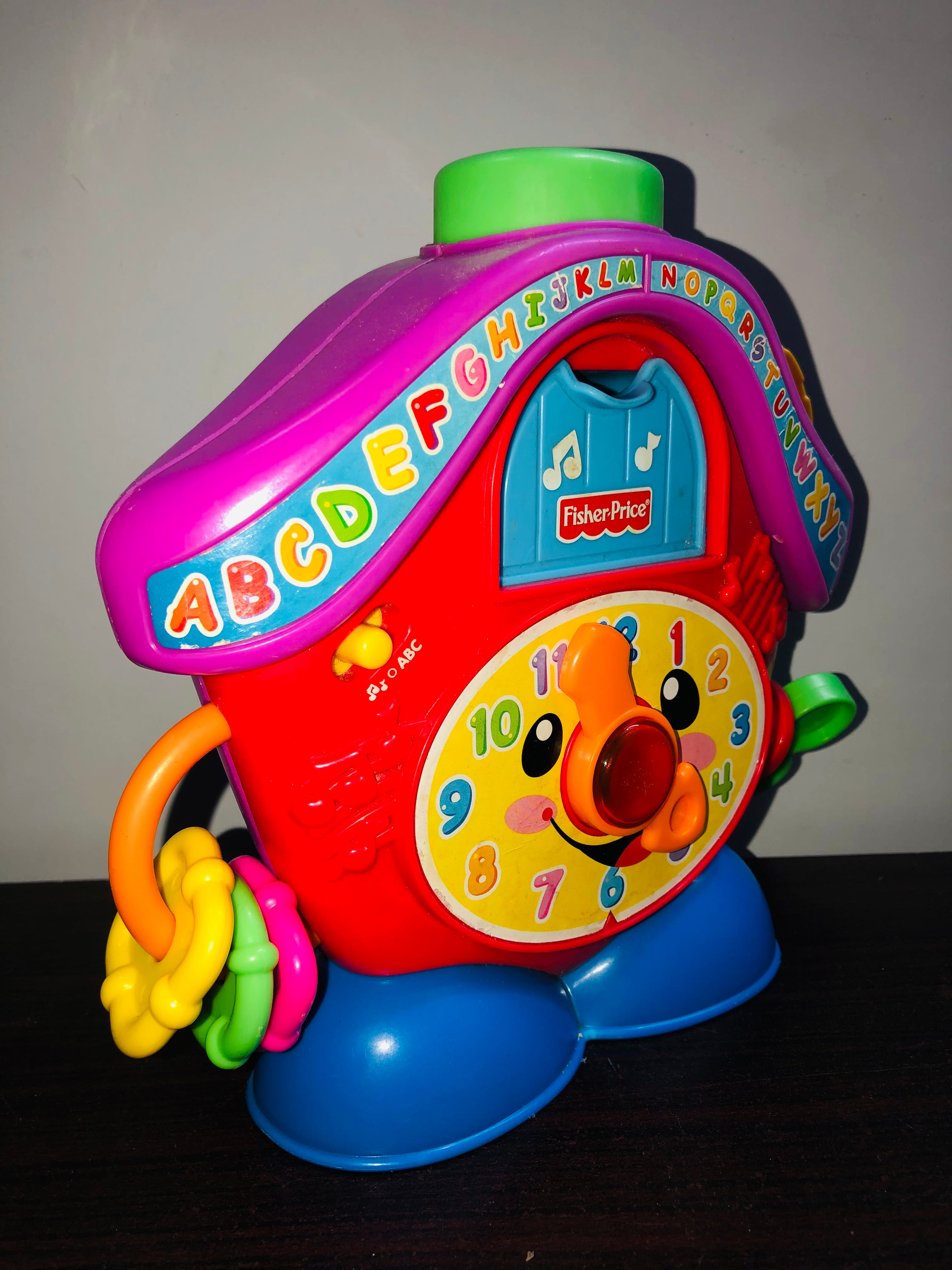 Fisher-Price Laugh & Learn Peek-A-Boo Cuckoo