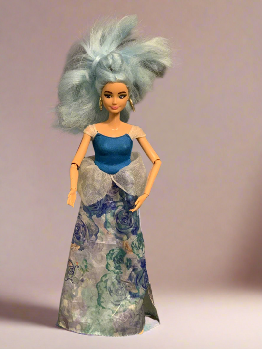 Disney Frozen Barbie Doll. SKU:BXL-012