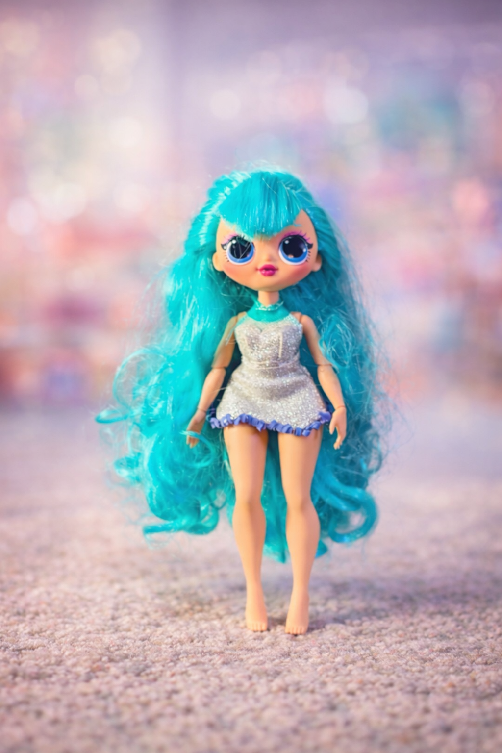 L.O.L. Surprise! O.M.G. Winter Disco Cosmic Nova Fashion Doll. SKU:BXL-098