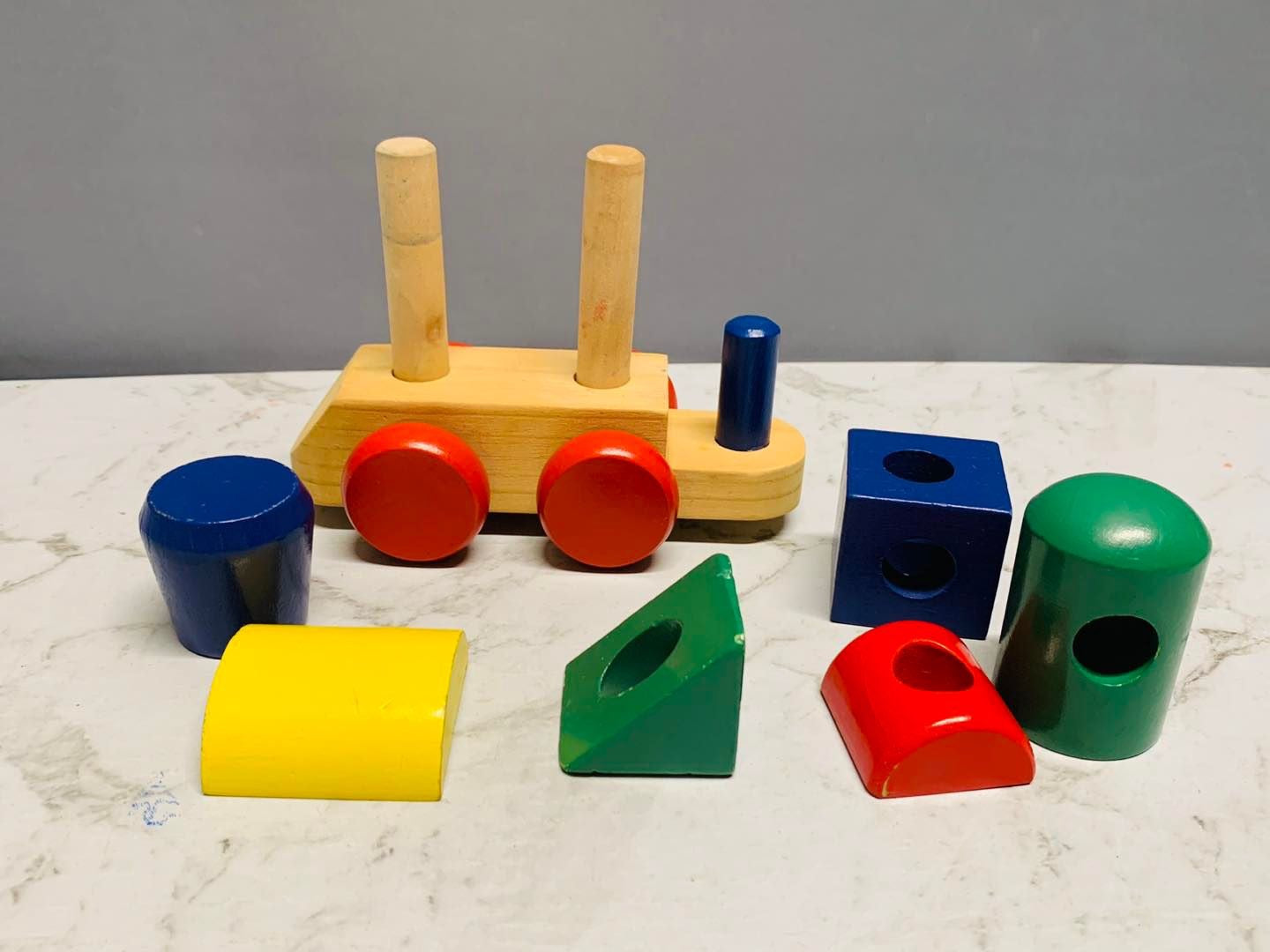 Kid / Baby wooden truck - Blocks for construction