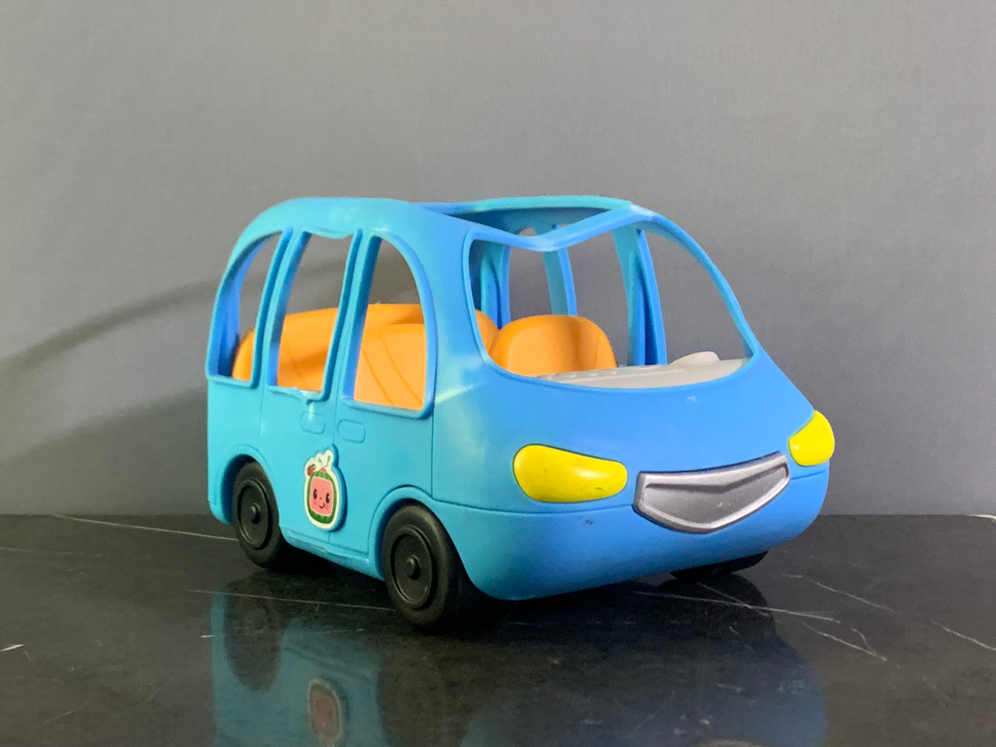 CoComelon Musical Family Car (condition 8/10)