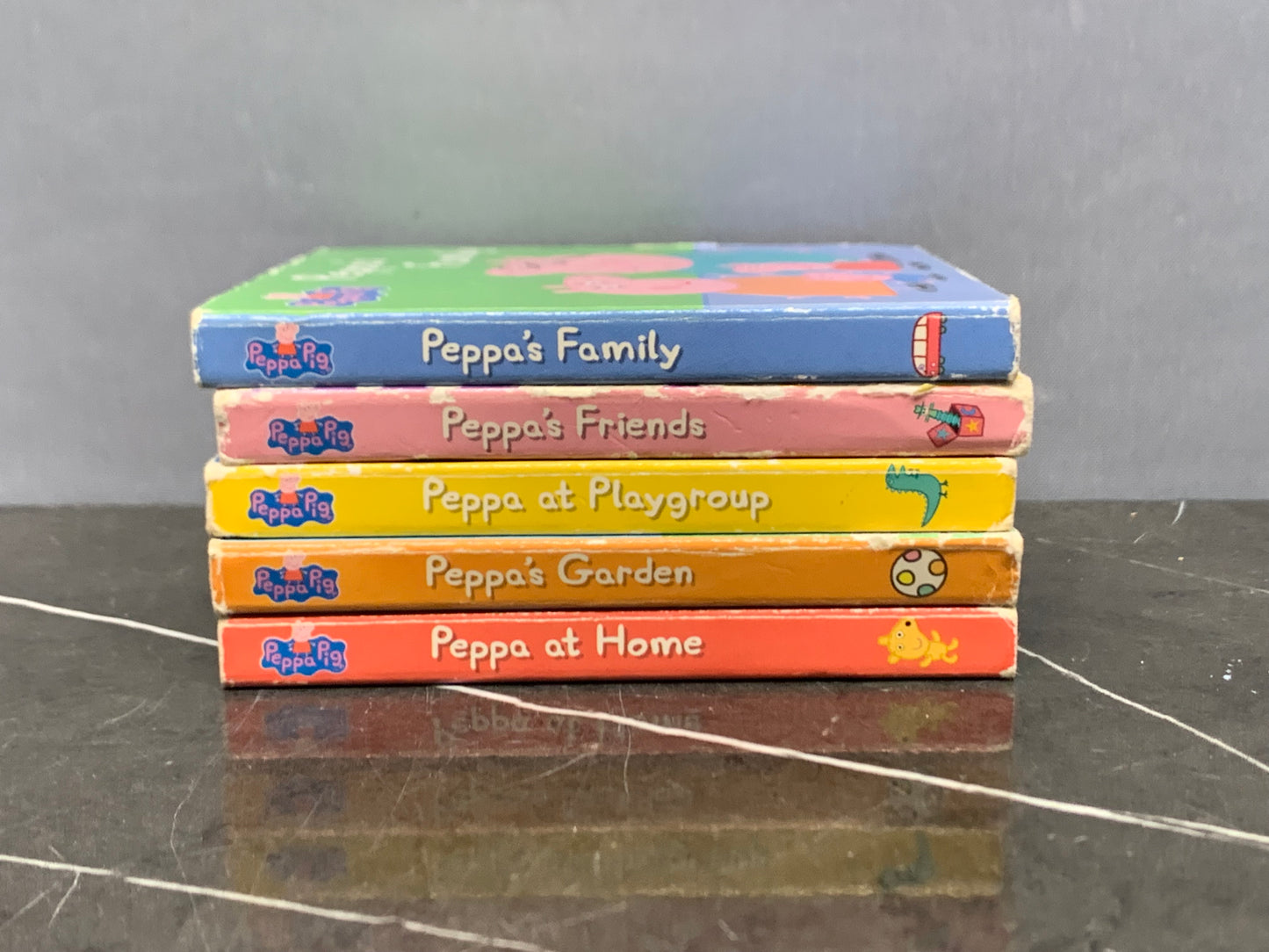 Peppa Pig: Little Library. SKU:BXL-040