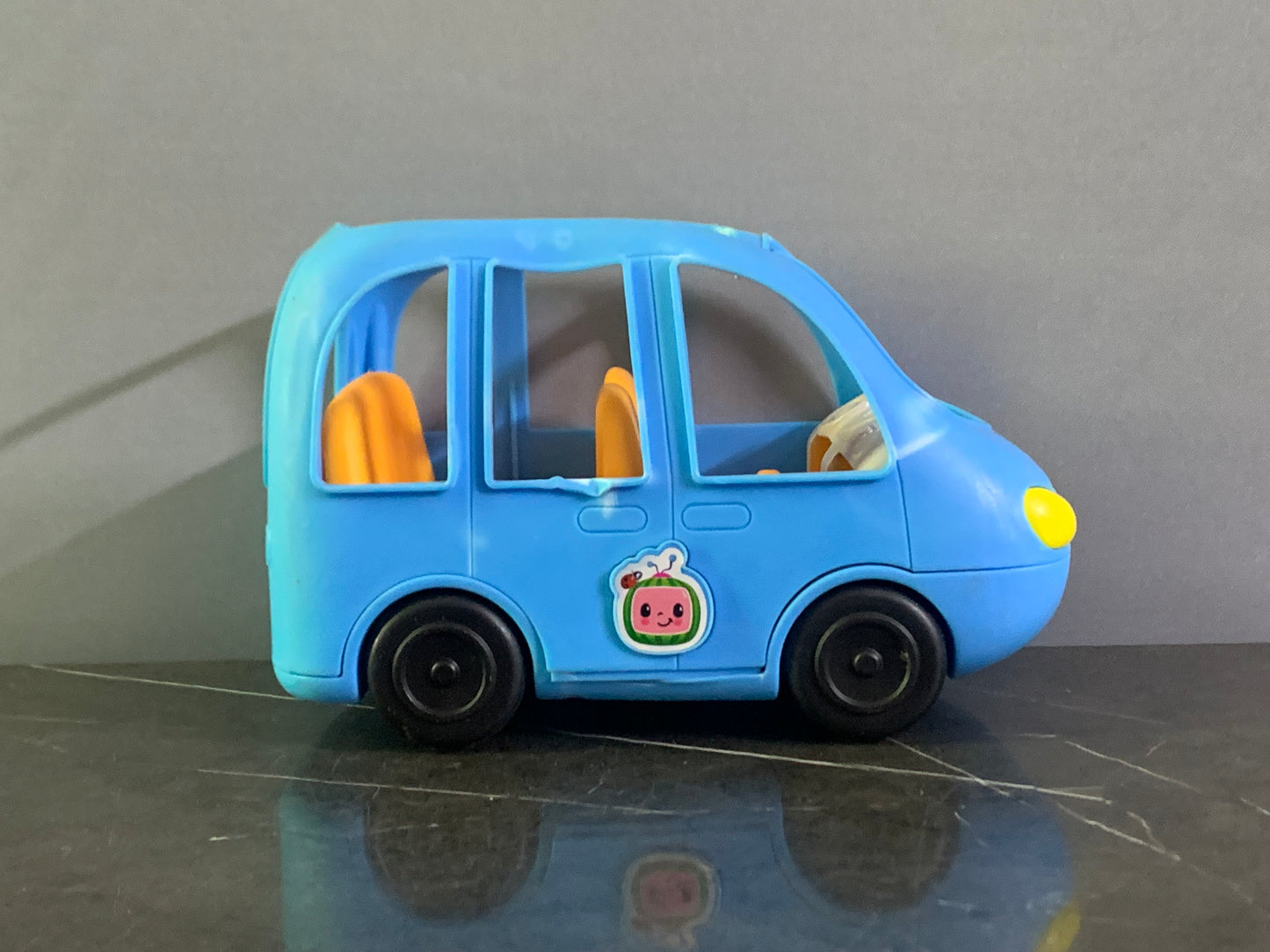 CoComelon Musical Family Car (condition 8/10)