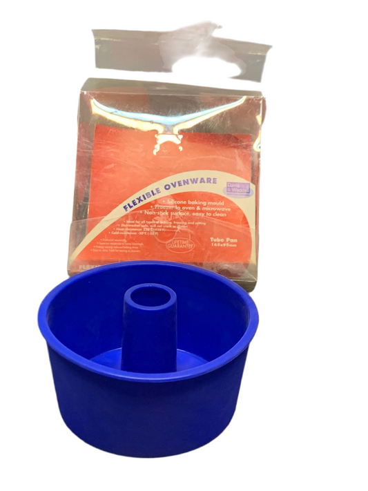 Davis & Waddell Flexible Ovenware silicone baking mould.