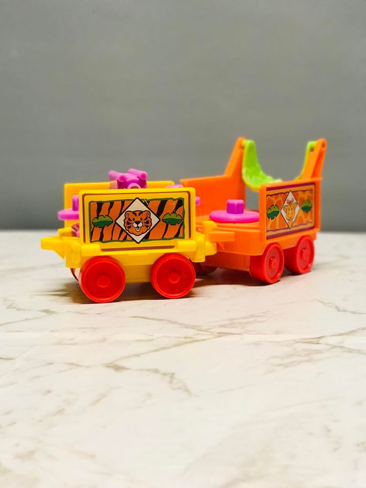 Vintage Fisher Price Little People Zoo Train