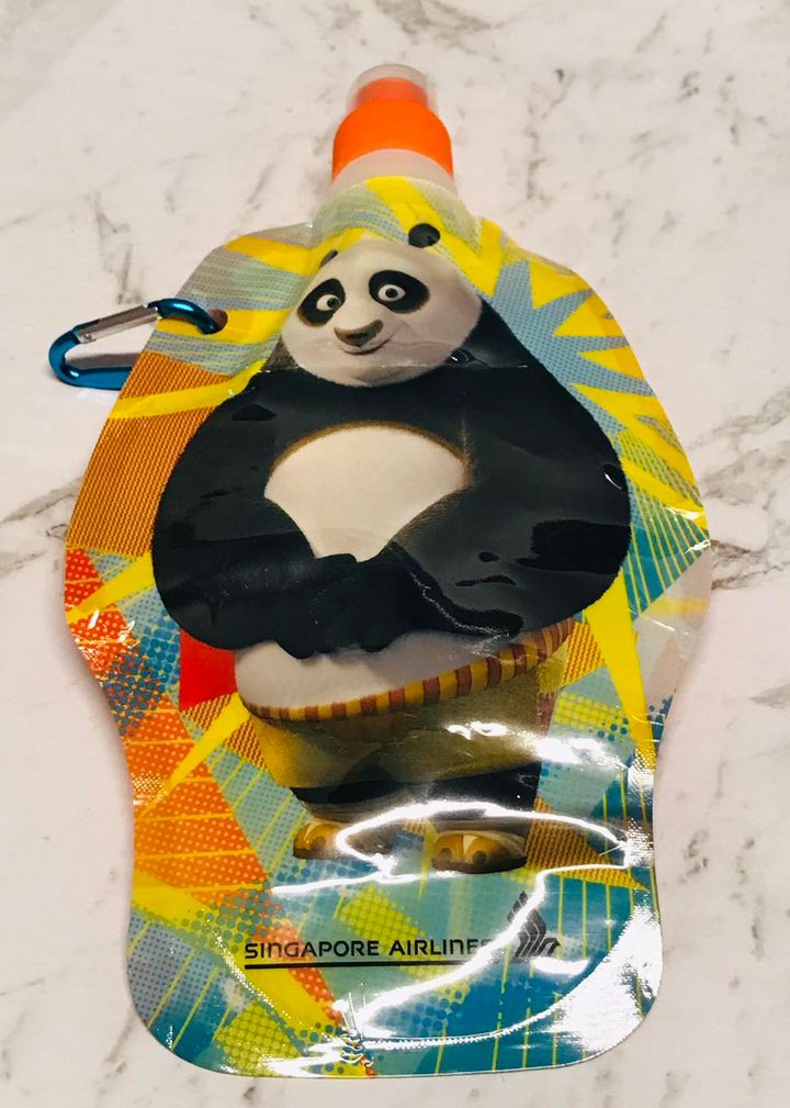 D.  .    16324    kung fu panda bottle