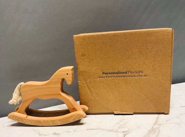 Wooden rocking horse toy/decoration piece 
New 
15324

A