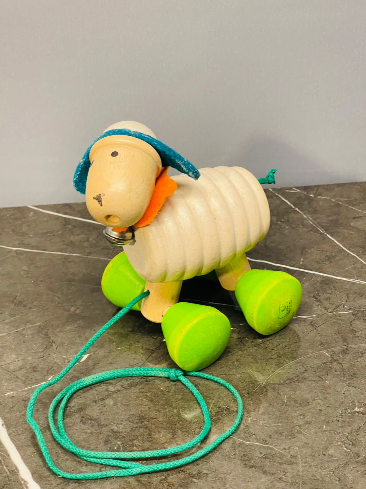Pull-along toy Willi Wolle by Selecta