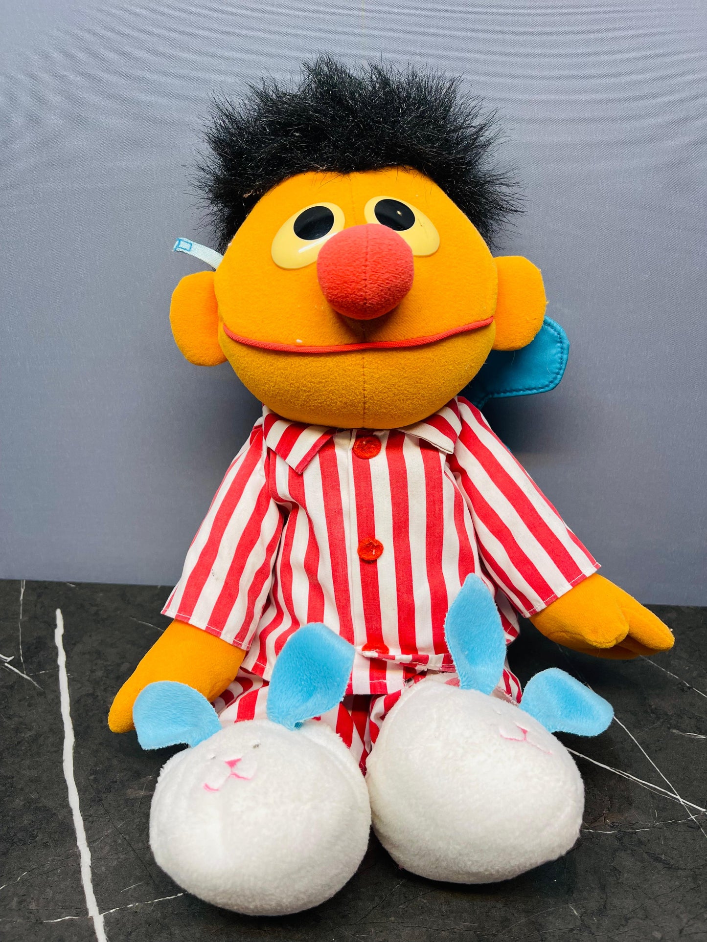 Tyco Toys Vintage Sesame Street Sleep And Snore Earnie (9/10 condition) (450 advance)