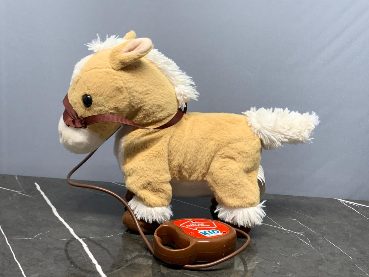 My Pet Pony - Interactive Walking Toy. (Defected, one leg broken)