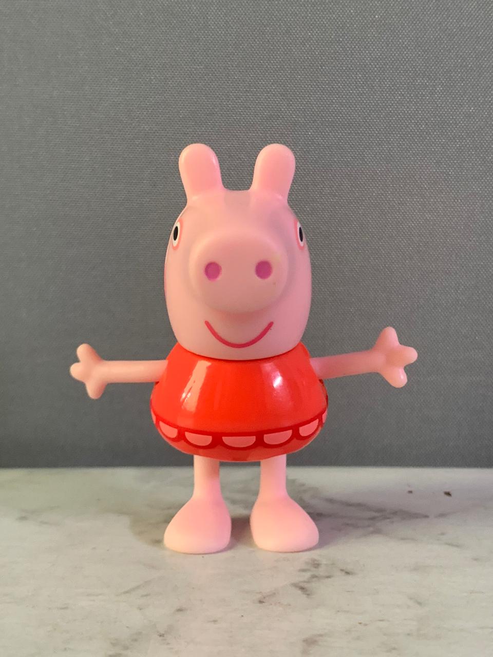 Hasbro Peppa Pig Dress-Up Figure.